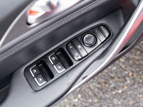 Used 2018 Kia Stinger GT2 image 17