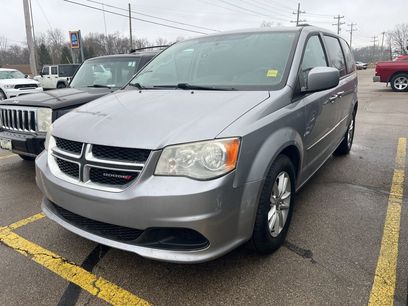 Used 2014 Dodge Grand Caravan SXT w/ UConnect Hands-Free Group