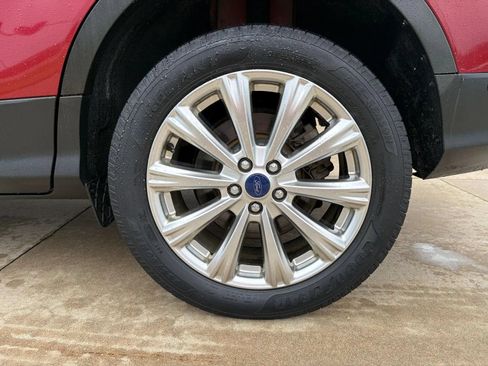 Used 2017 Ford Escape Titanium w/ Equipment Group 301A AWD/4WD image 9