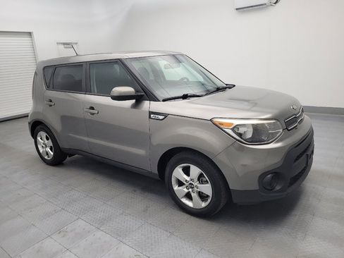 Used 2018 Kia Soul FWD image 11