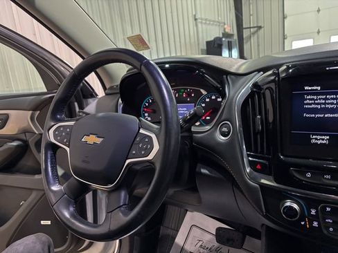 Used 2020 Chevrolet Traverse LT w/ LPO, Midnight Edition image 14