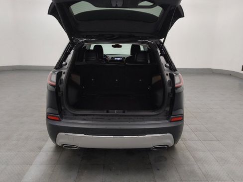 Used 2019 Jeep Cherokee Limited image 29