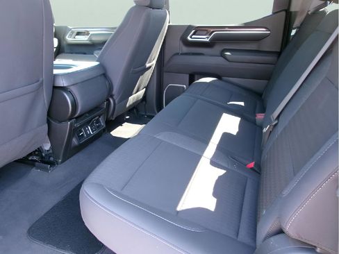 Used 2023 Chevrolet Silverado 1500 LT w/ Protection Package AWD/4WD image 9