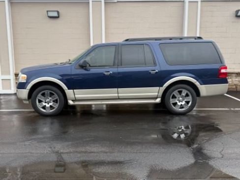 Used 2010 Ford Expedition EL 4WD image 3