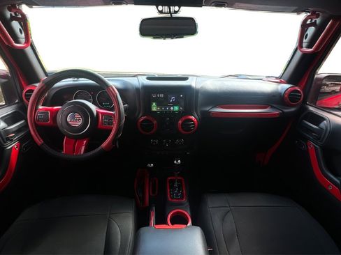 Used 2015 Jeep Wrangler Unlimited Sport w/ Quick Order Package 24S AWD/4WD image 13