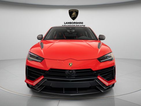 Used 2024 Lamborghini Urus Performante AWD/4WD image 2