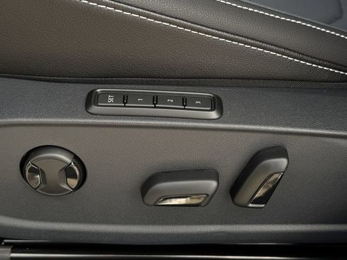 New 2026 Volkswagen Jetta SEL FWD image 25