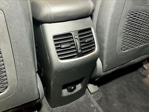 Used 2020 Hyundai Tucson Limited FWD image 11