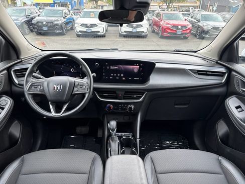 Used 2025 Buick Encore GX Preferred FWD image 26