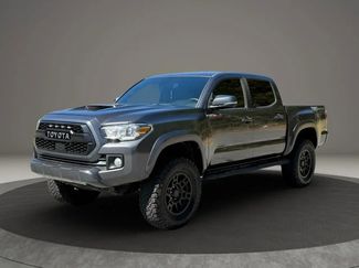 Used 2019 Toyota Tacoma TRD Sport w/ Technology Package video 1