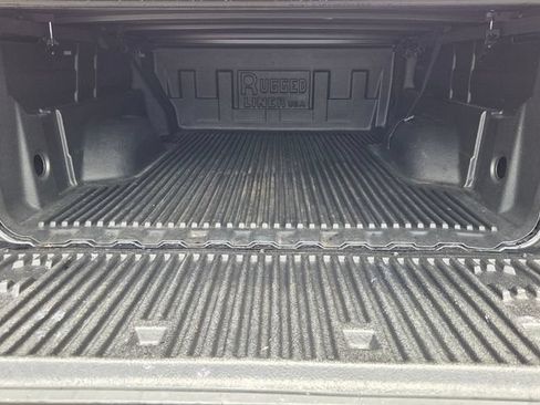 Used 2020 Chevrolet Colorado W/T RWD image 9