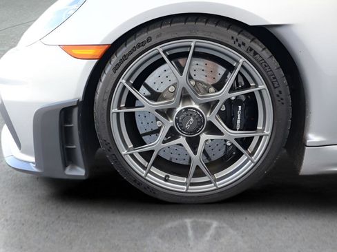 Used 2024 Porsche 718 Boxster Spyder RS RWD image 10