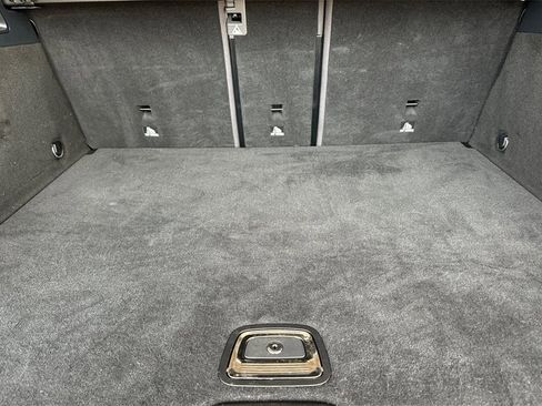 Used 2021 Mercedes-Benz GLC 300 4MATIC image 12