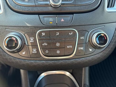 Used 2024 Chevrolet Malibu LT FWD image 32