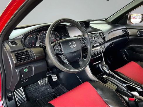 Used 2016 Honda Accord Sport image 14