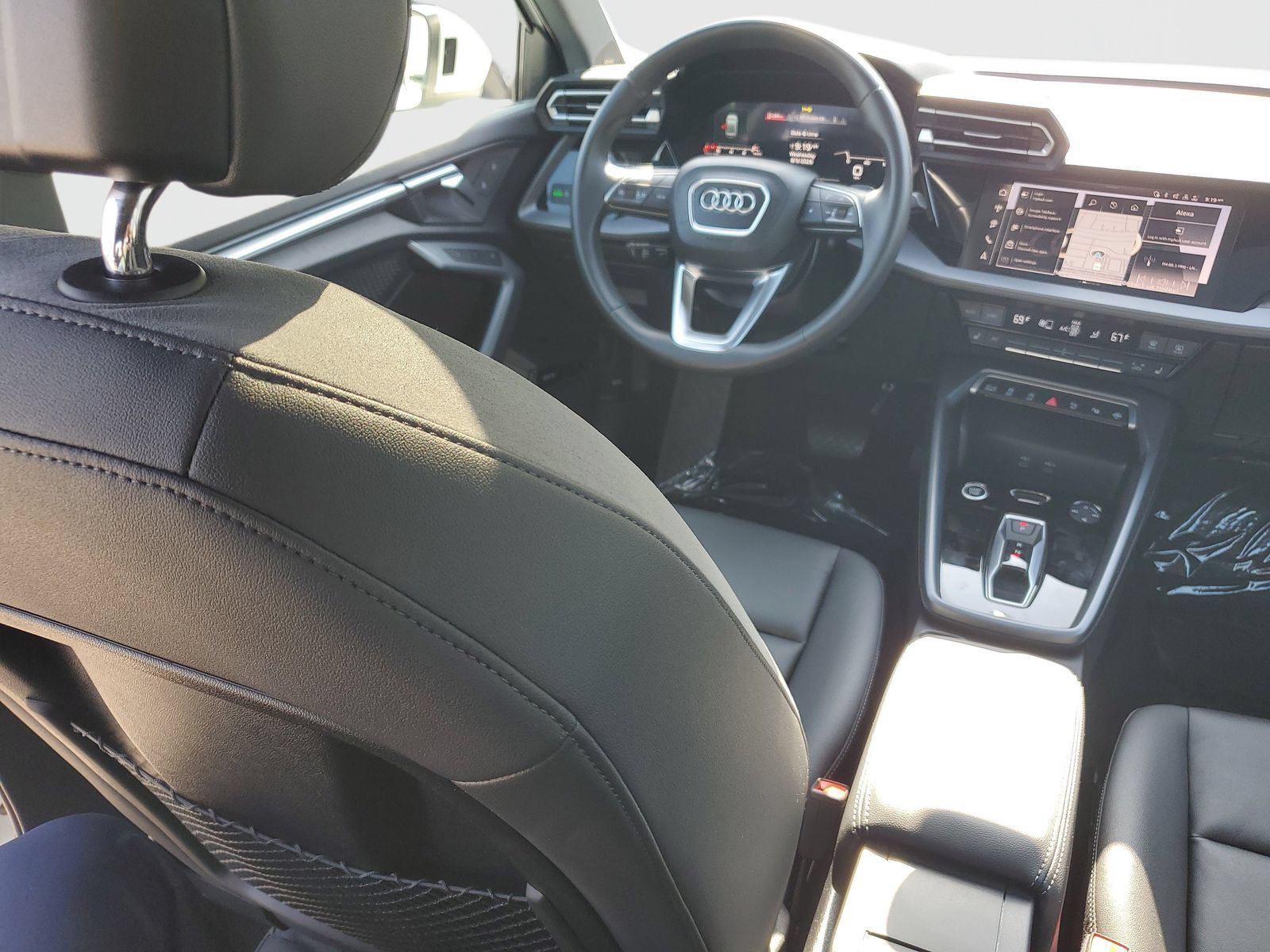 Used 2025 Audi A3 2.0T Premium Plus w/ Premium Plus Package AWD/4WD image 9
