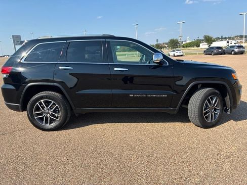 Used 2022 Jeep Grand Cherokee Limited AWD/4WD image 7
