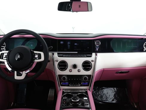 New 2025 Rolls-Royce Cullinan w/ Dynamic Package image 11