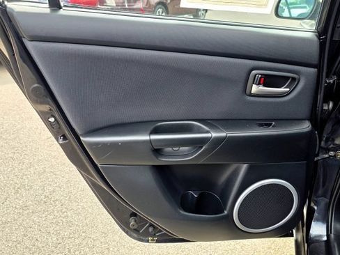 Used 2006 MAZDA MAZDA3 s FWD image 44