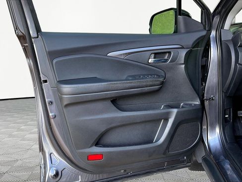 Used 2019 Honda Ridgeline RTL image 21