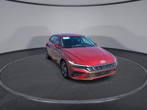 New 2026 Hyundai Elantra Limited FWD image 3