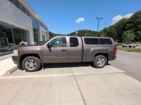 Used 2008 Chevrolet Silverado 1500 LT w/ Power Pack Plus AWD/4WD image 2