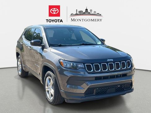 Used 2023 Jeep Compass Sport AWD/4WD image 1