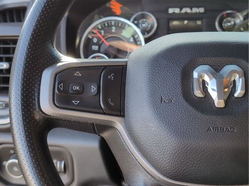 Used 2024 RAM 2500 Tradesman w/ Chrome Appearance Group image 25