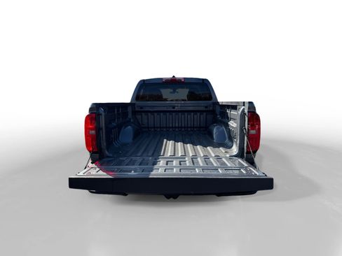 Used 2022 Chevrolet Colorado W/T w/ Custom Special Edition image 17