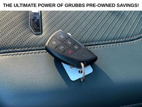 Used 2025 GMC Yukon AT4 w/ AT4 Premium Package AWD/4WD image 36