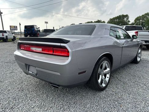 Used 2013 Dodge Challenger R/T RWD image 11