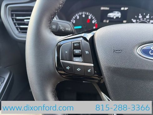 Used 2022 Ford Escape SEL image 14