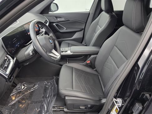 Used 2026 BMW X1 xDrive28i image 9