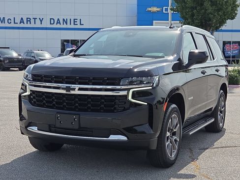 Used 2024 Chevrolet Tahoe LS AWD/4WD image 2