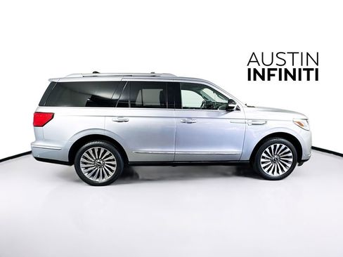 Used 2020 Lincoln Navigator Reserve w/ Luxury Package image 9