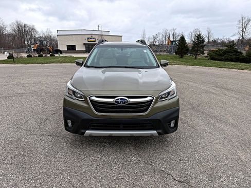 Used 2021 Subaru Outback Limited XT image 2