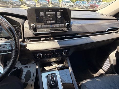 Used 2022 Mitsubishi Outlander SEL AWD/4WD image 35