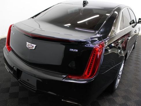 Used 2018 Cadillac XTS Luxury FWD image 6