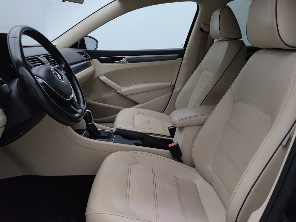 Used 2018 Volkswagen Passat 2.0T S FWD image 17