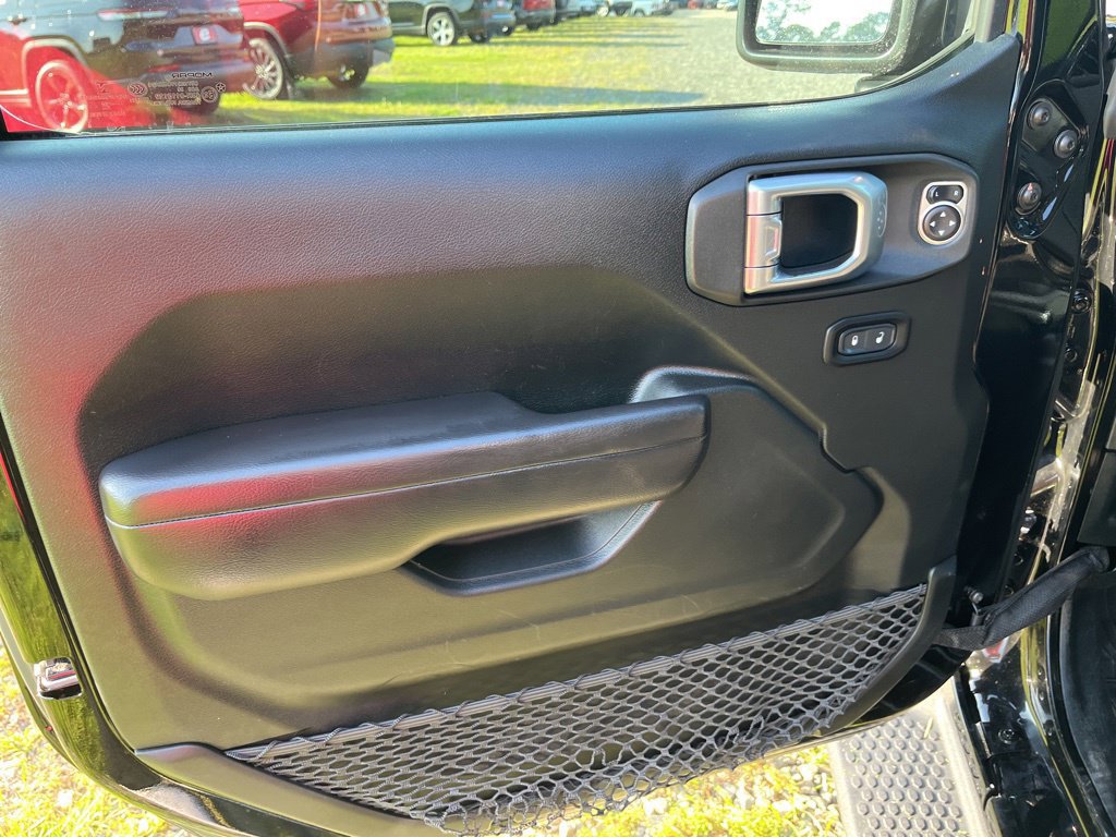 Used 2020 Jeep Gladiator Sport w/ Quick Order Package 24S AWD/4WD image 11
