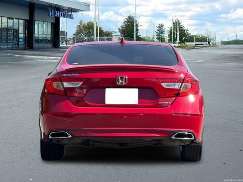Used 2019 Honda Accord Sport image 8