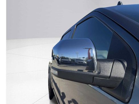 Used 2019 Ford F150 Platinum w/ Equipment Group 701A Luxury image 7