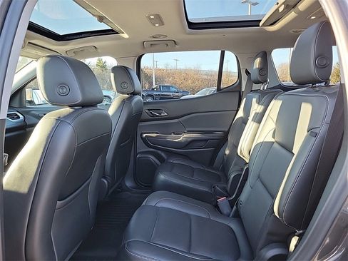 Used 2019 GMC Acadia SLT image 12