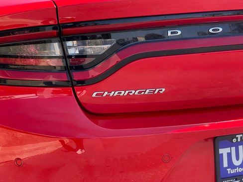 Used 2023 Dodge Charger SXT RWD image 4