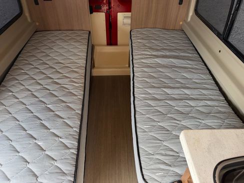 Used 2015 RAM ProMaster 3500 w/ Premium Appearance Group image 18