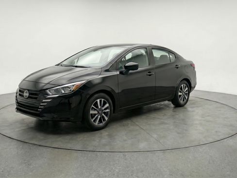 Used 2025 Nissan Versa SV FWD image 3