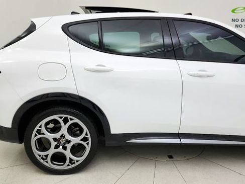 Used 2024 Alfa Romeo Tonale Ti AWD/4WD image 30