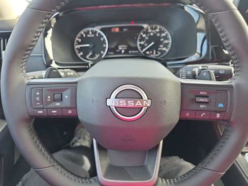 New 2026 Nissan Pathfinder SV image 9