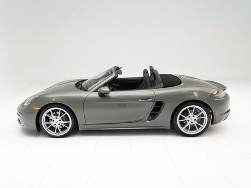 Certified 2025 Porsche 718 Boxster image 2