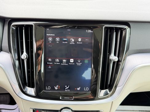 Used 2020 Volvo S60 T5 Momentum w/ Protection Package image 60